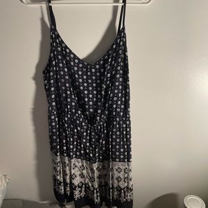 4/25$ Garage romper